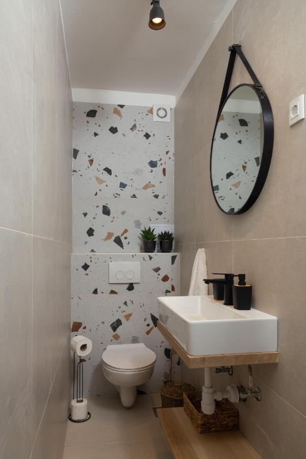 Sun And Sea Deluxe Apartments Split Luaran gambar