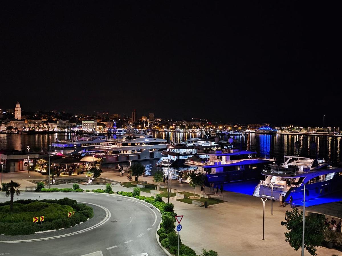 Sun And Sea Deluxe Apartments Split Luaran gambar