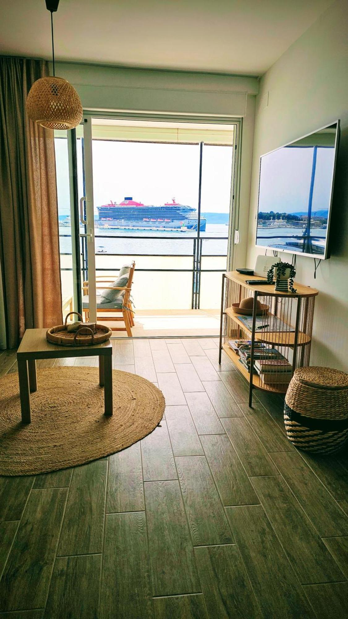 Sun And Sea Deluxe Apartments Split Luaran gambar